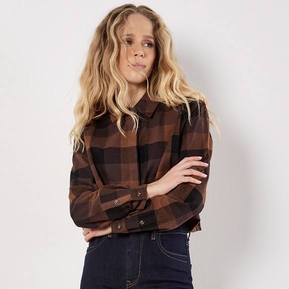 Plaid Button-Up Women's Top - Picture 4 of 6